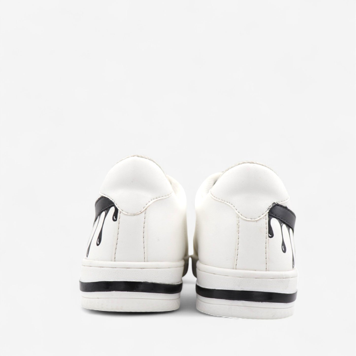 INLACE "Drip Swoosh" – Monochrome Edition